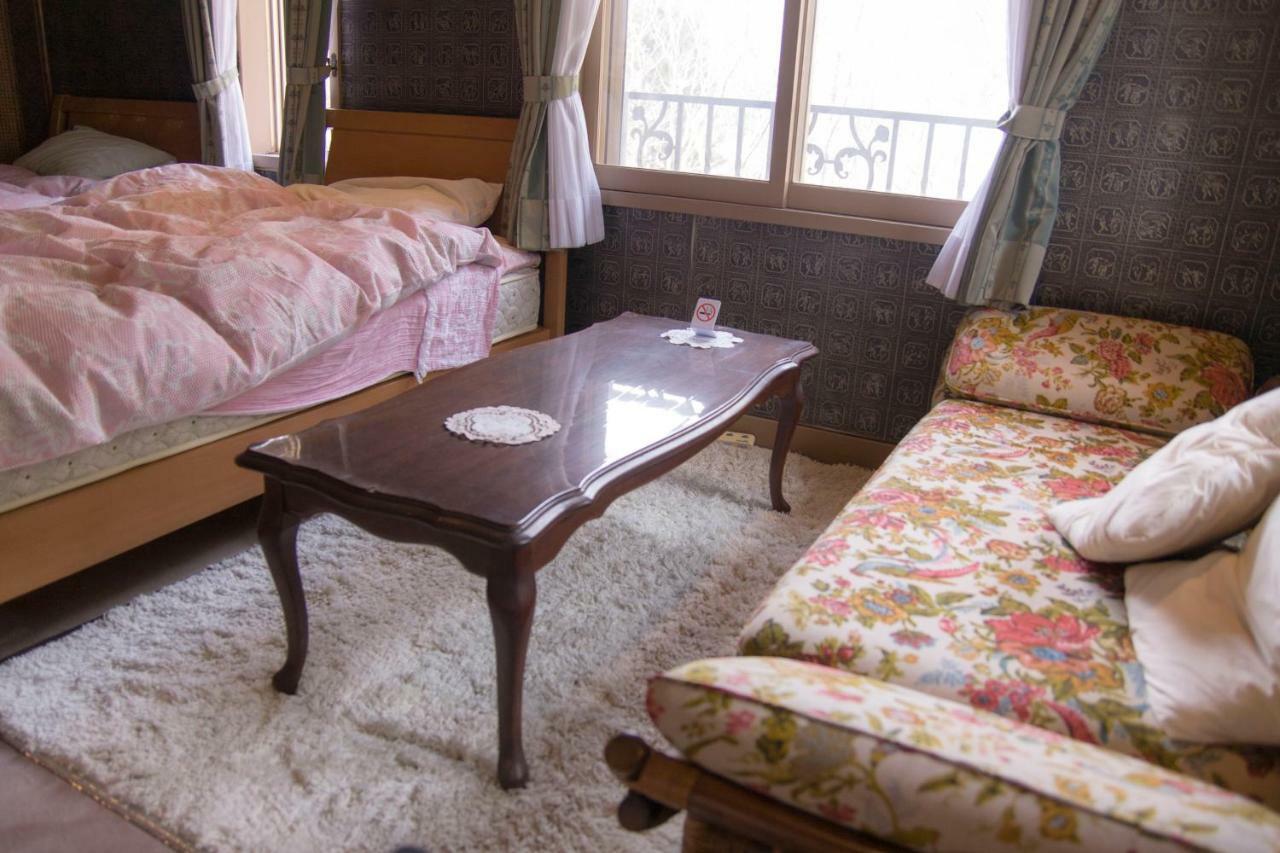 Guesthouse Chiya Takato Ина Экстерьер фото